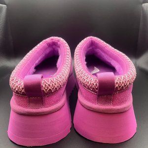 Ugg Tazz Purple Ruby Size 9 Womens